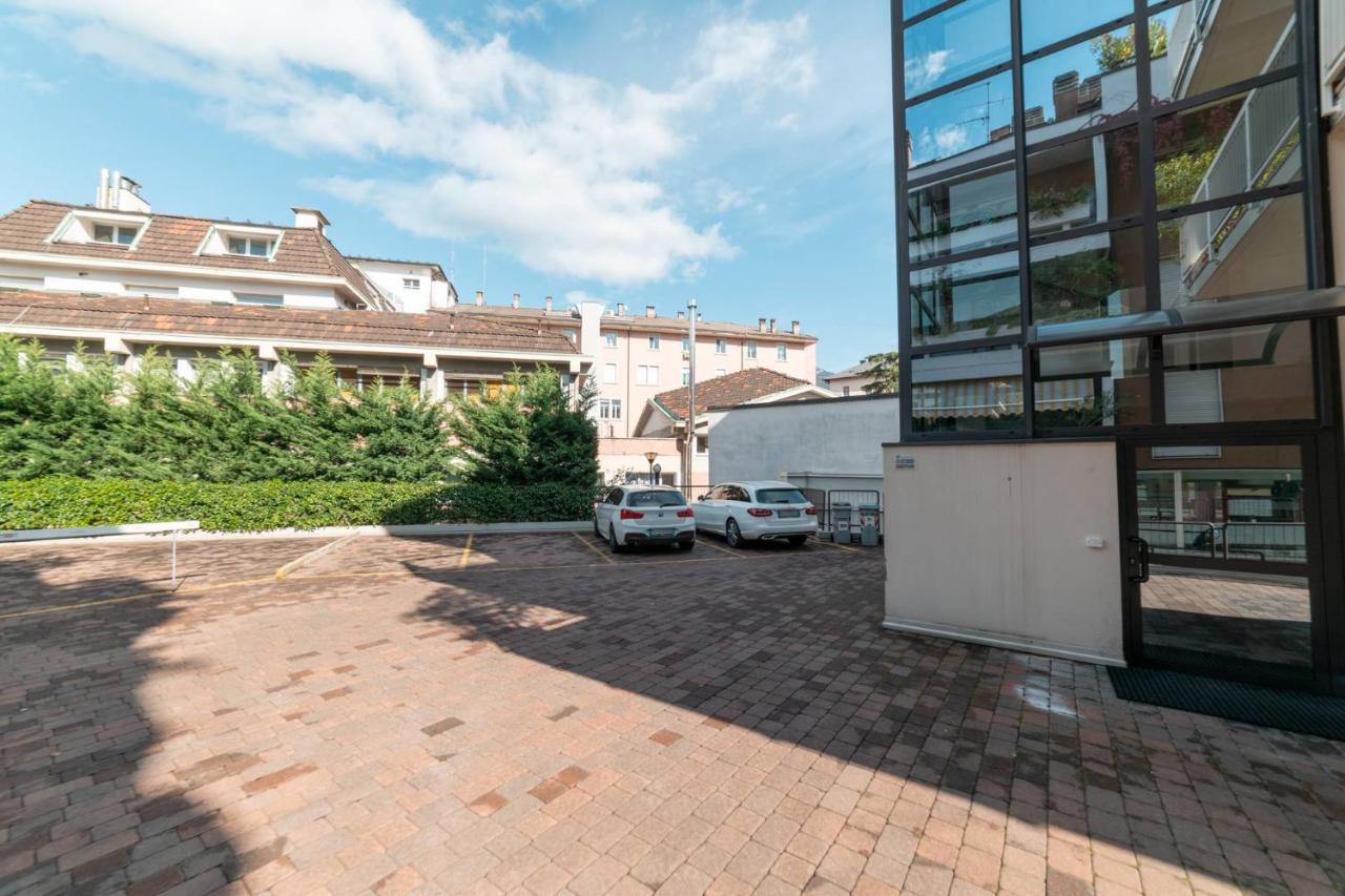 Cityu - Milano 25 Appartamento Trento Centro Con Parcheggio Privato Gratuito Luaran gambar
