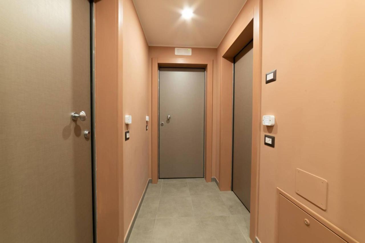 Cityu - Milano 25 Appartamento Trento Centro Con Parcheggio Privato Gratuito Luaran gambar